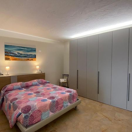 La Casa Di Pericle Aparthotel Brenzone sul Garda Luaran gambar
